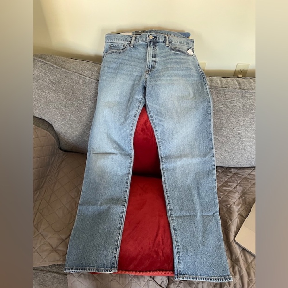 NWT Men’s straight jeans in GapFlex with Washwell 34x32